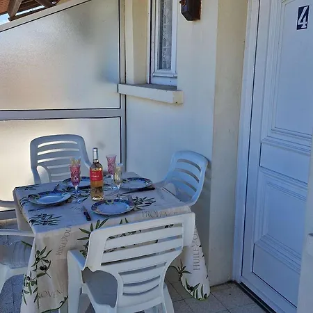 Appartement T3 Avec Terrasse Et Parking A Marseillan-plage - Fr-1-387-204 *